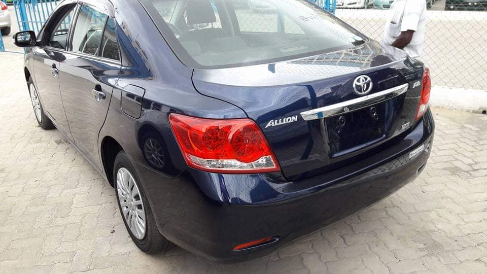 toyota allion 2011 (02)