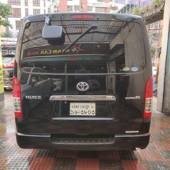 toyota haice 2017(03)