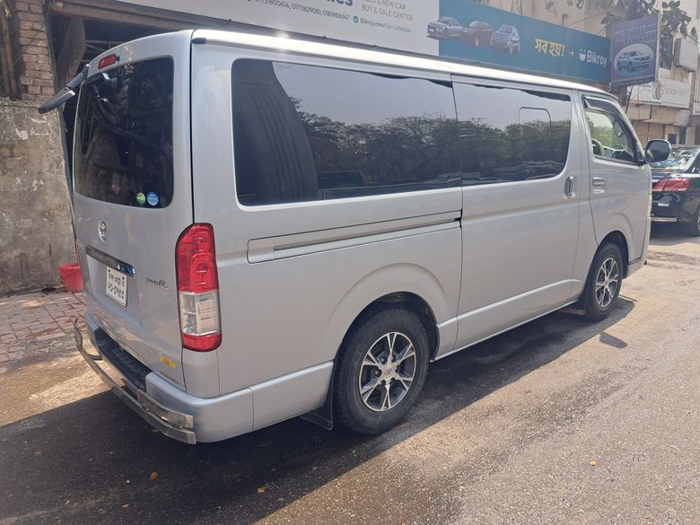 toyota haice super GL 2018 (03)