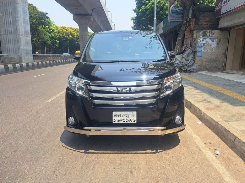 toyota noah GI 2016(02)
